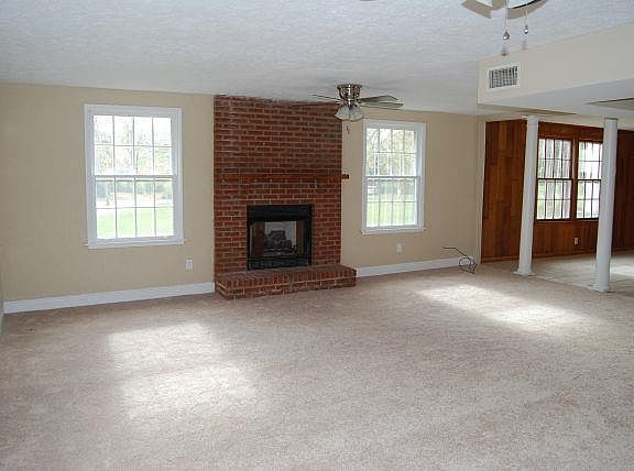 3rd image of 4061 Matilda St