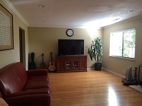 2nd image of 18956 Sara Park Cir