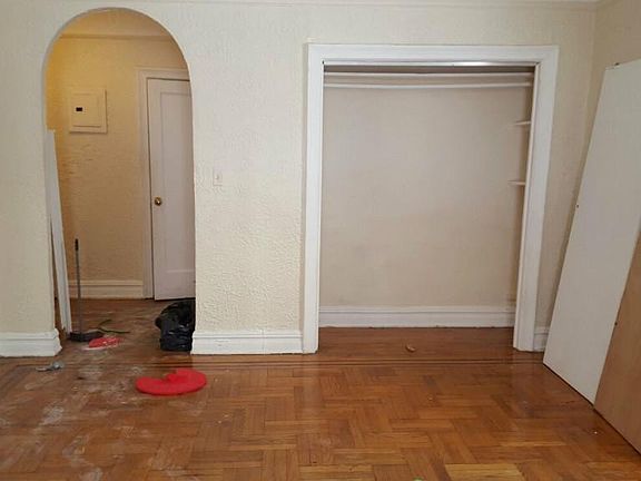 2nd image of 35 Linden Blvd APT A3