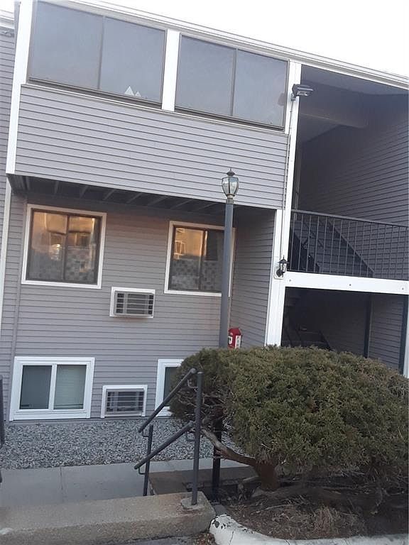 38 Cowesett Ave APT 22, West Warwick, RI 02893 Zillow