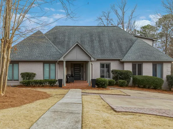 3341 Sandhurst Cir, Mountain Brook, AL 35223