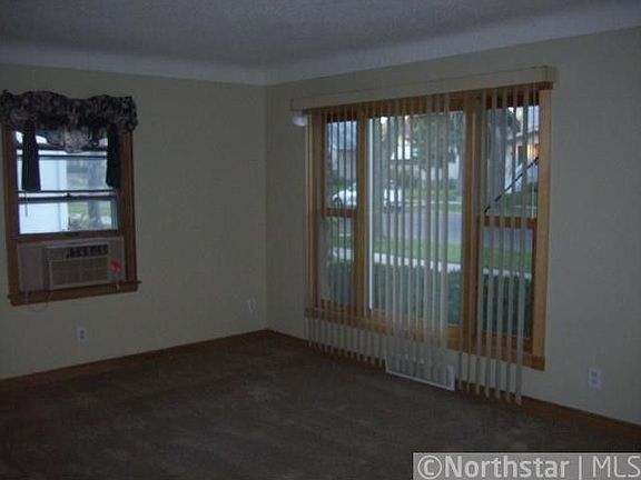 5th image of 972 Orange Ave E