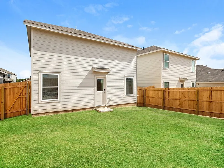 8022 Biggio Ln — Photo 17