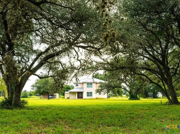 3831 Hopkinsville Rd, Cuero, TX 77954