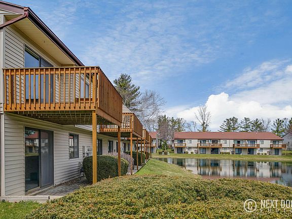 4th image of 5090 Waterside Dr