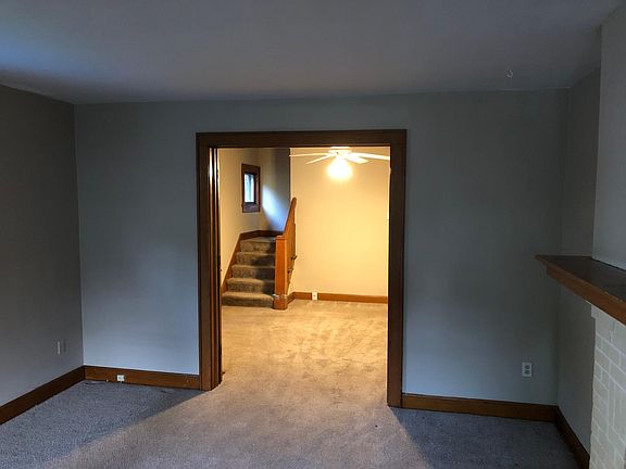 5th image of 125 E Como Ave