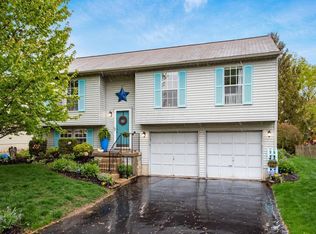 534 Warwick Ln, Pickerington, OH