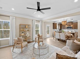 7122 Amberhouse Dr, Charlotte, NC 28212