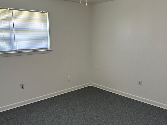 4th image of 8510 Gervais St