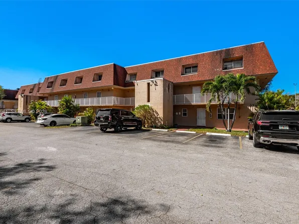 270 NW 107th Ave APT 208, Miami, FL 33172