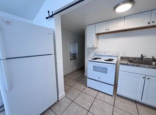 5620 15th St E #2, Bradenton, FL 34203