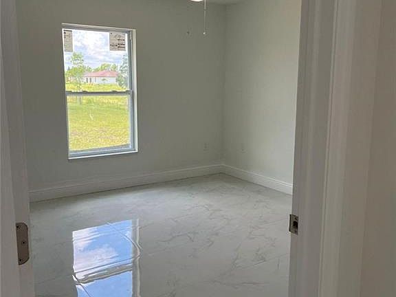 5th image of 1128-1130 Harry AVE S