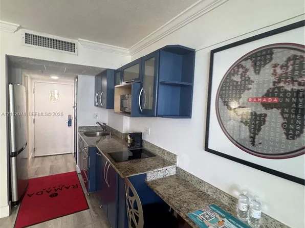 19201 Collins Ave #918, Sunny Isles Beach, FL 33160
