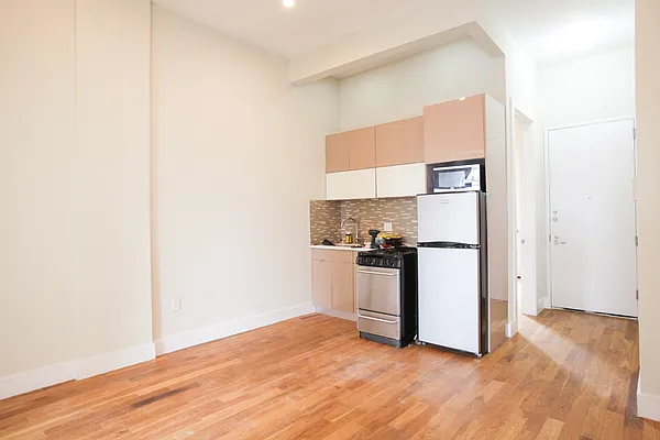 Rented by Corcoran | media 30