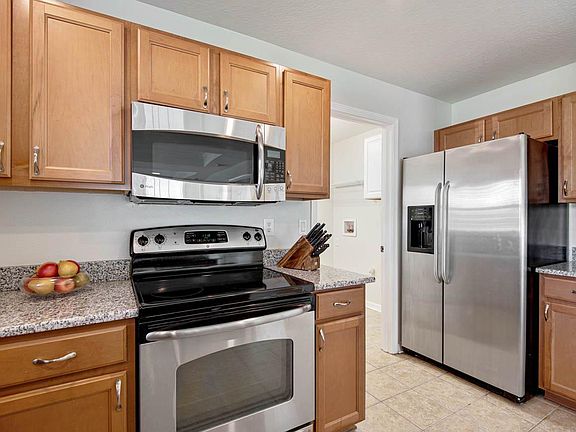 4th image of 7142 Forest Mere Dr