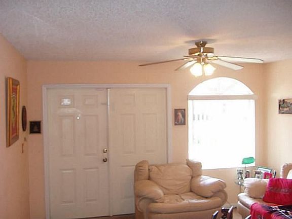 4th image of 8433 NW 189th St APT 1105