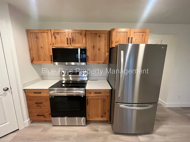6322 N Freedom Rd #4 — Photo 6