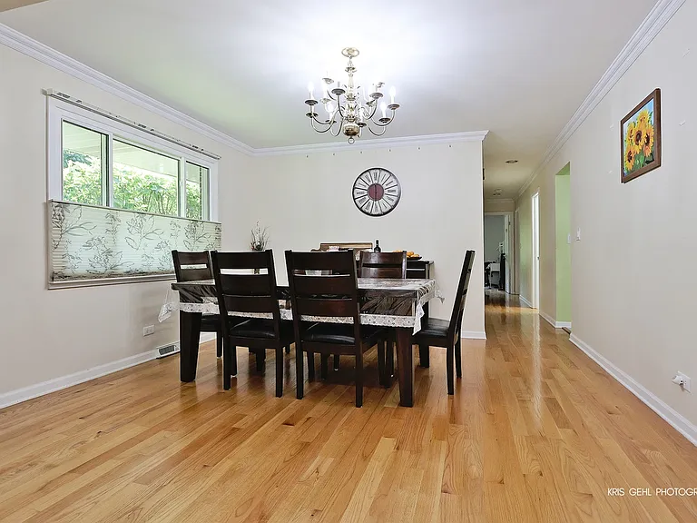 605 W Gilbert Rd — Photo 4