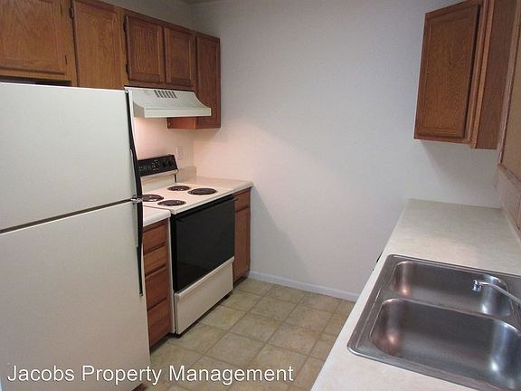 3rd image of 3532 Prescott Dr