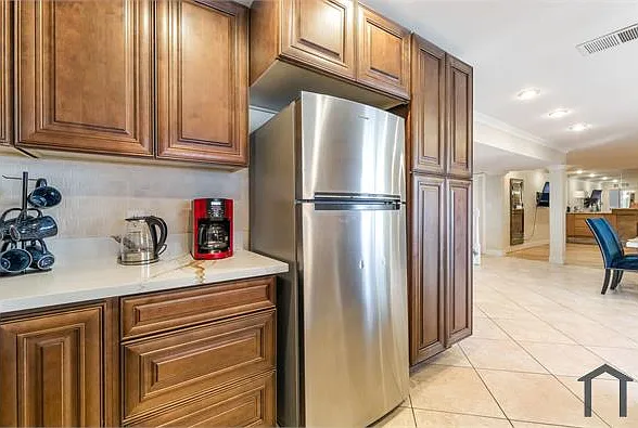 2419 Vegas Valley Dr — Photo 13