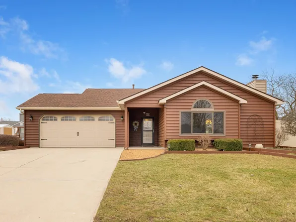 210 Knoll Ridge Blvd, Kendallville, IN 46755