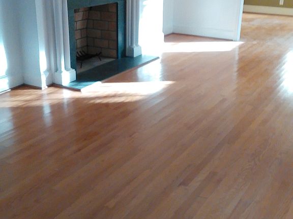 4th image of 325 Shamrock Dr