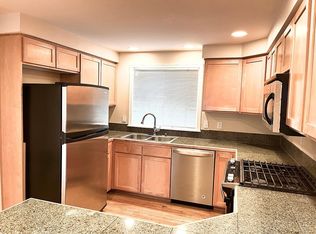 1528 NE 117th St, Seattle, WA 98125