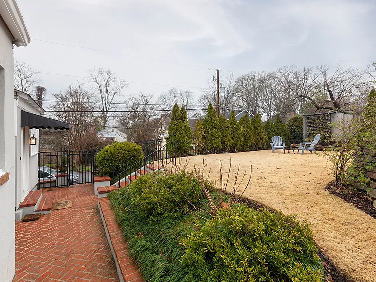 1179 Monroe Dr NE — Photo 31