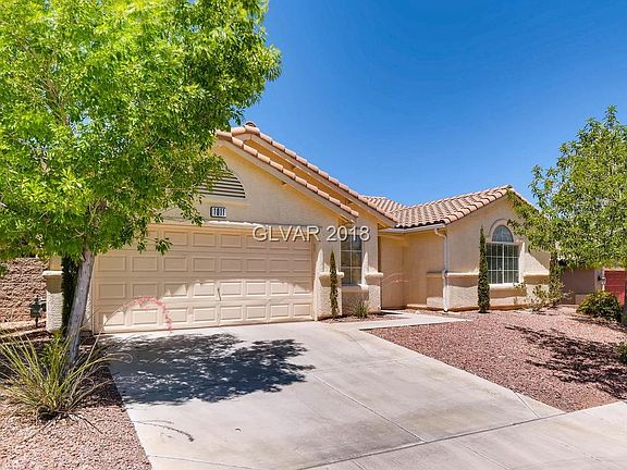 2nd image of 1011 Desert Retreat Ct