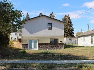 243 Montana Ave, Shelby, MT 59474
