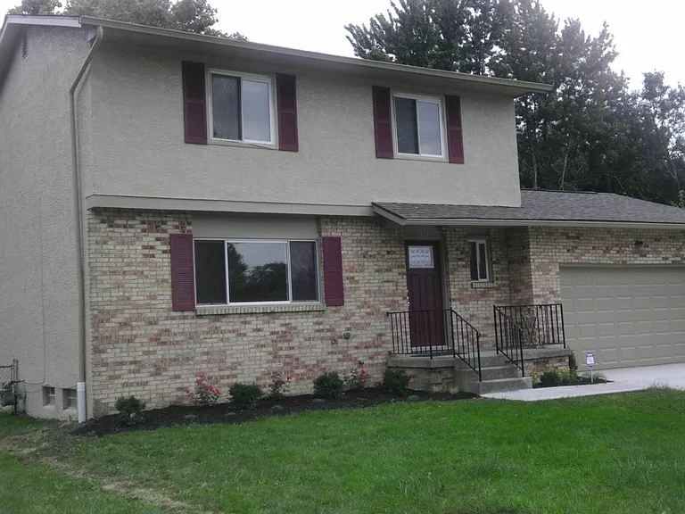 2124 Seaforth Pl — Photo 1