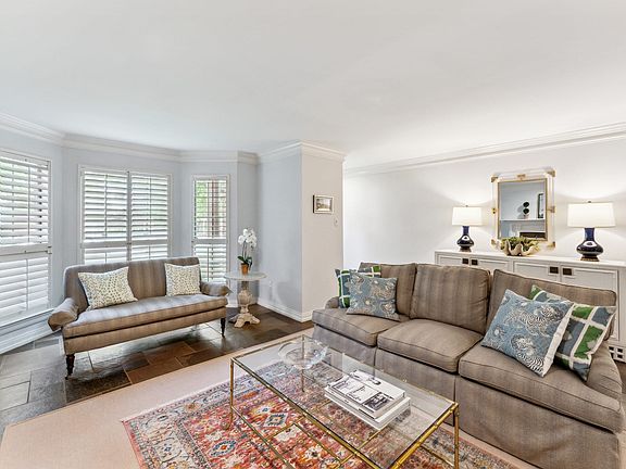5th image of 3444 Normandy Ave