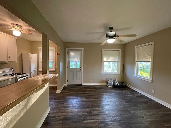 5th image of 1327 N Robberson Ave APT A