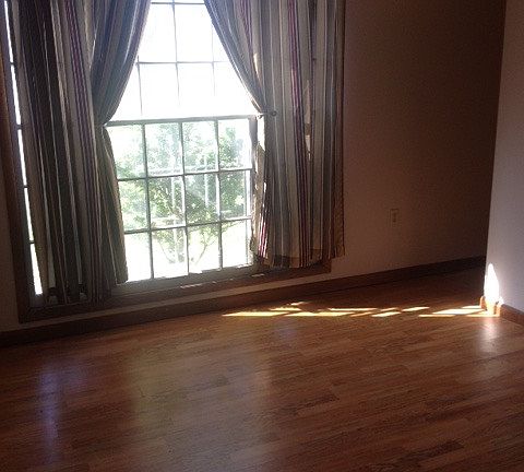 3rd image of 333 Sewanee Ave