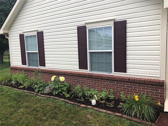 4th image of 2648 Foxbriar Pl