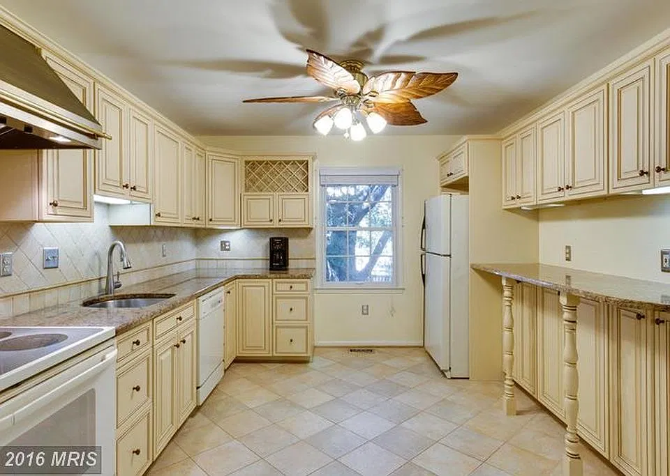 22 Castle Ct