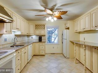 22 Castle Ct, Gaithersburg, MD 20878
