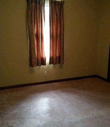 5th image of 596 Champagne Cir APT 8