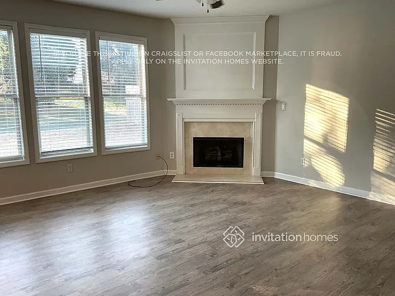 1976 Stoney Chase Dr — Photo 2