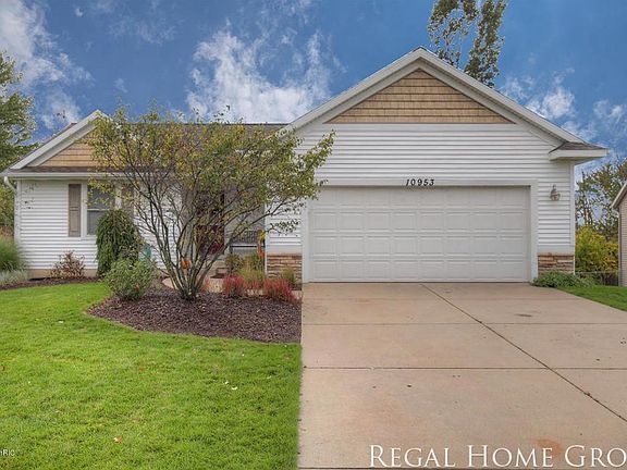 2nd image of 10953 Lance Ave