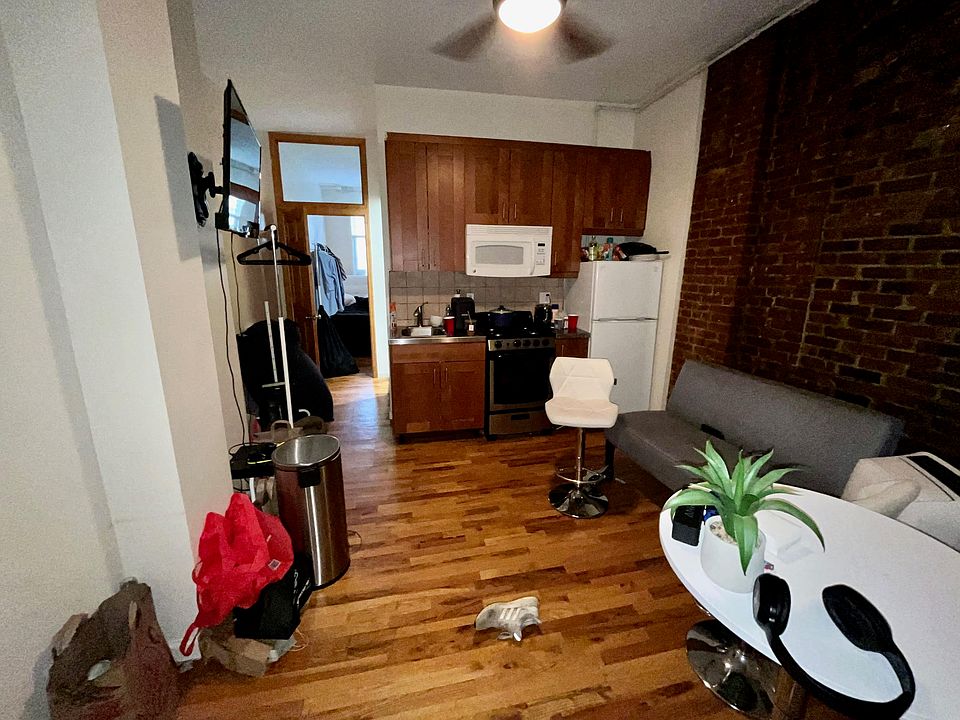 1st image of 523 E 12th St APT 3