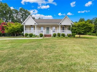 160 Pampas Ln, Mooresville, NC 28117