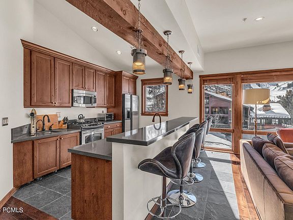 4th image of 2800 Deer Valley Dr #6437