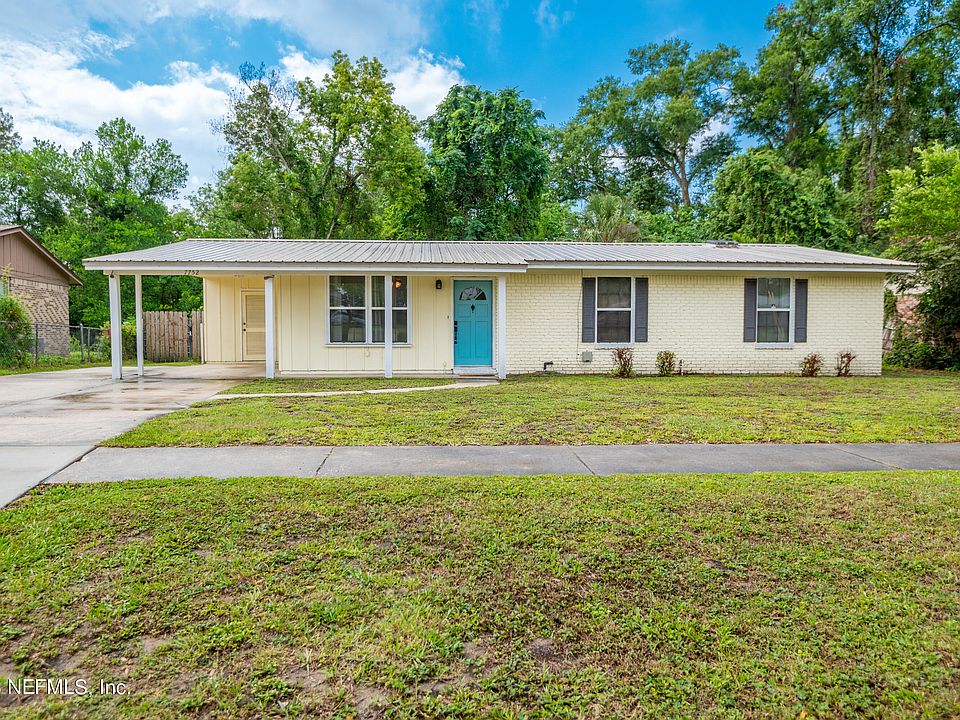 1st image of 7752 KNOLL Drive S