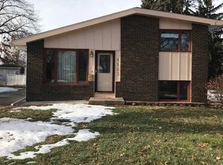 1123 N Chestnut St, Kewanee, IL 61443