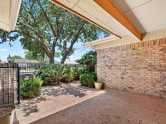 5th image of 3716 Springdale Dr