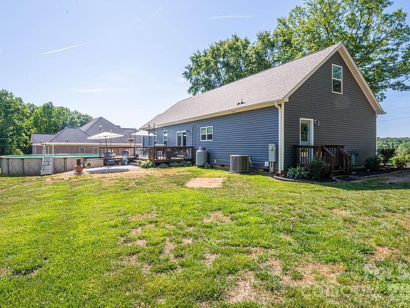 3rd image of 430 High Shoals Rd