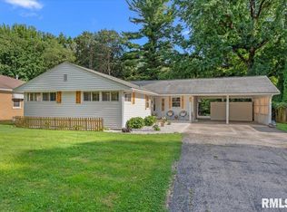 185 Circle Dr, Springfield, IL 62703