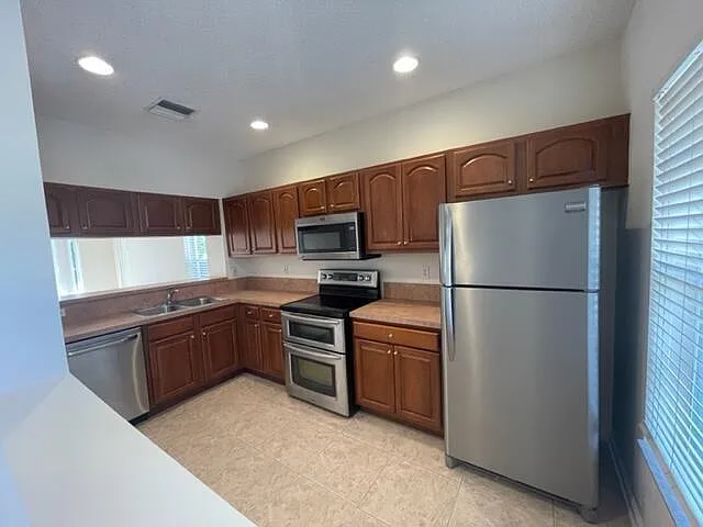 5219 Palmbrooke Cir #1 — Photo 5