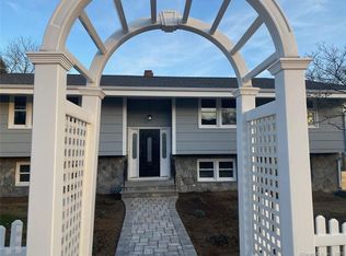 1 Captains Ln, Old Saybrook, CT 06475